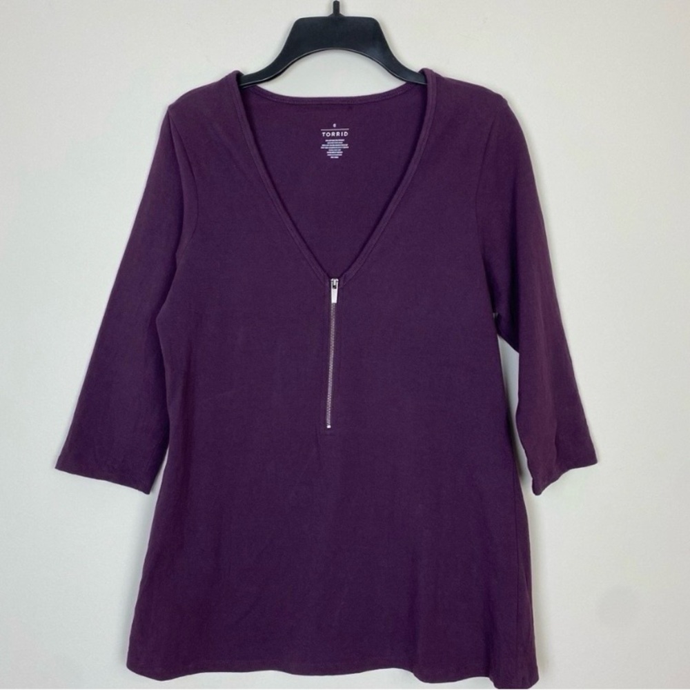 Torrid Foxy V-Neck Zip Front 3/4 Sleeve in Women’s 0 (L12)